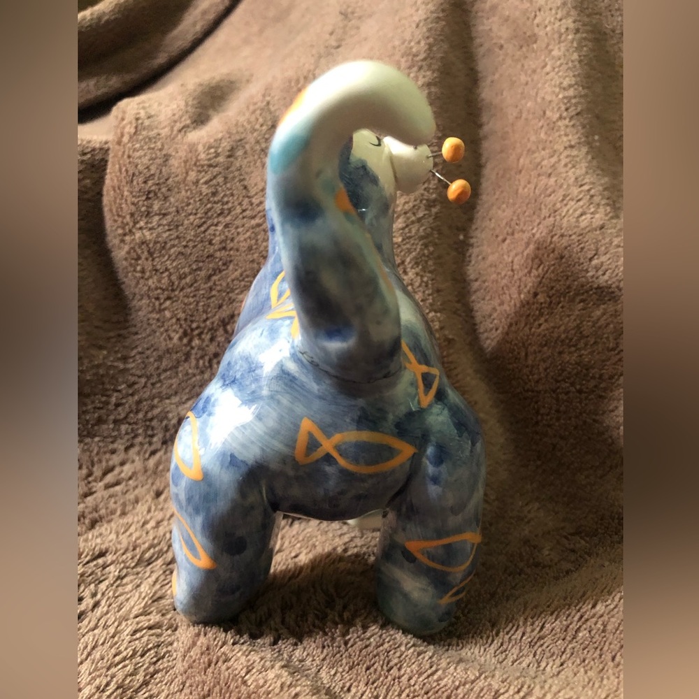 Collectible Cat figure signed 🐱 - Picture 4 of 9